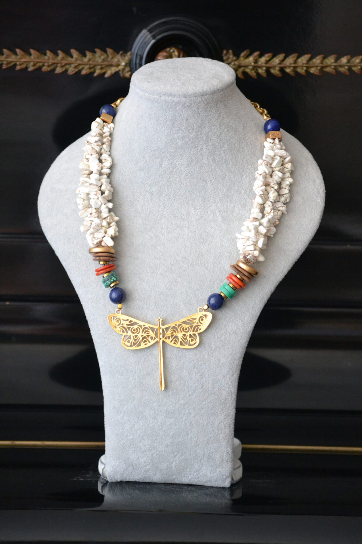 Collar Multipiedra & Libélula
