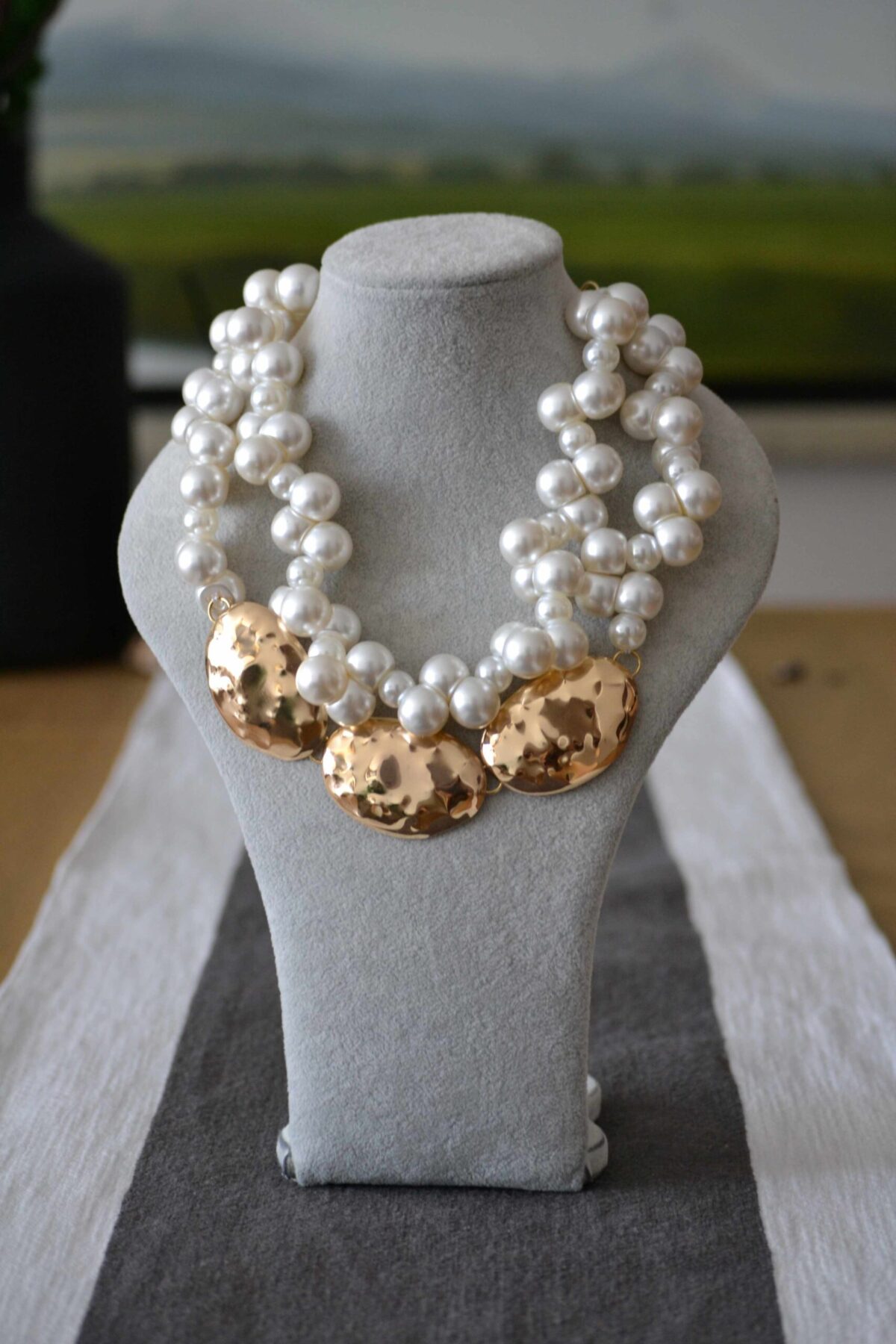 Collar Perla Acrílica & Placas 03