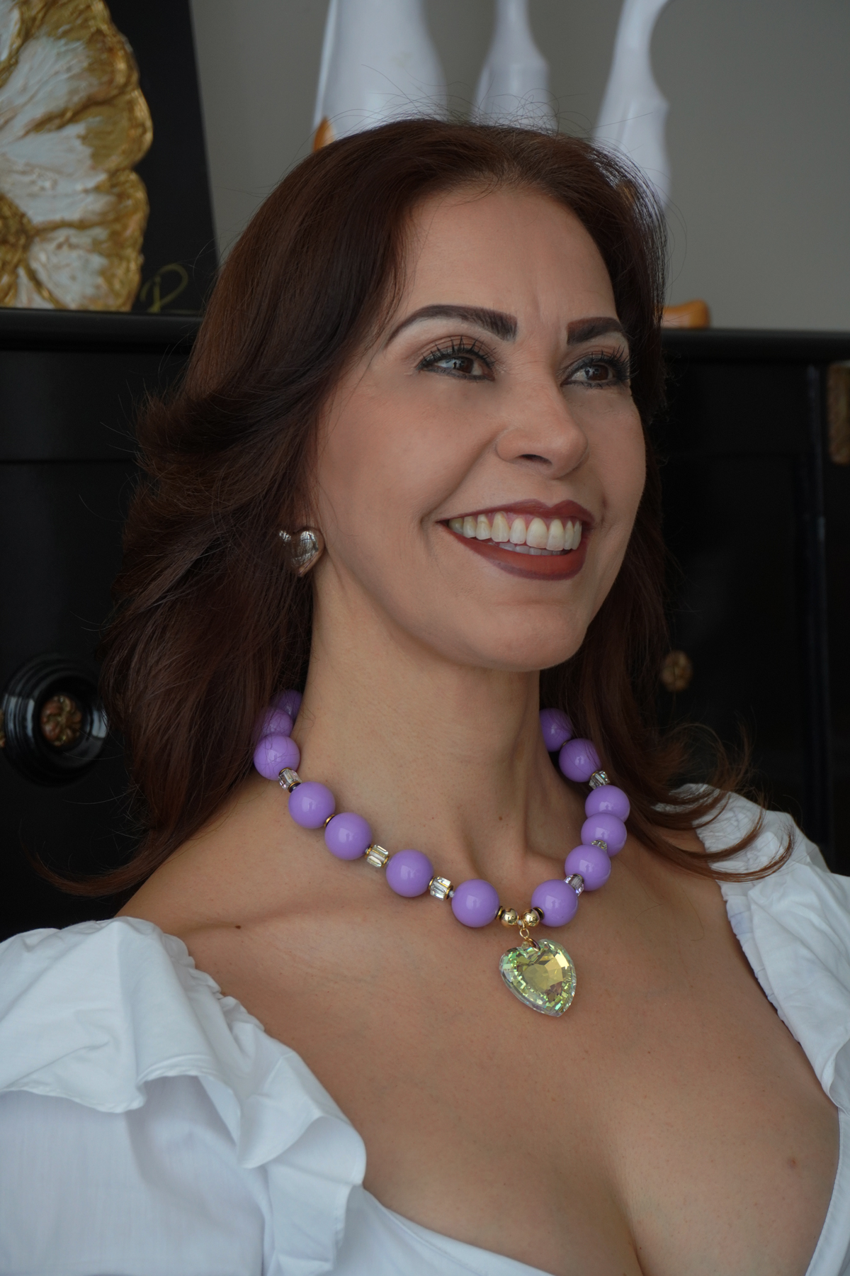 Collar Acrílico con Dije De Corazón